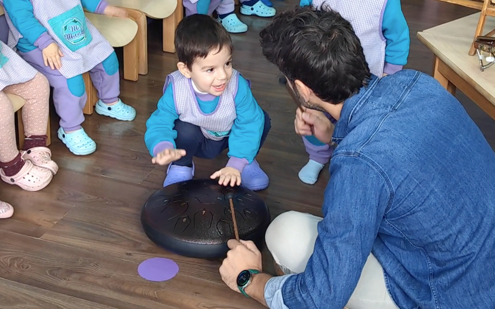 EI Mi Mundo. Espacio Musical. Dos Hermanas